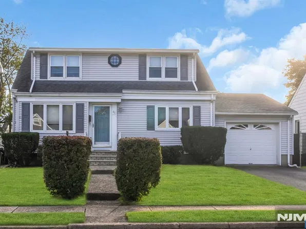 23 Schlosser Drive, Rochelle Park, NJ 07662