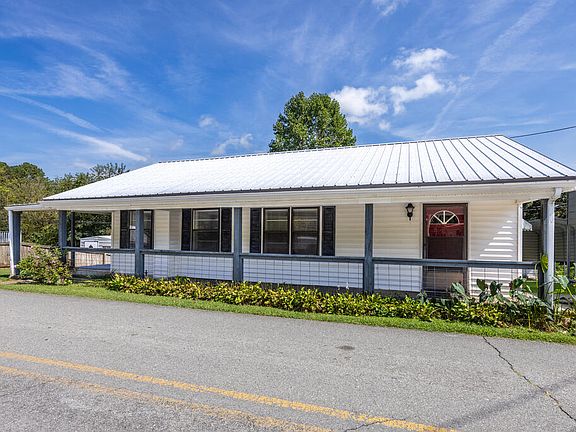3rd image of 65 Lucille Ave