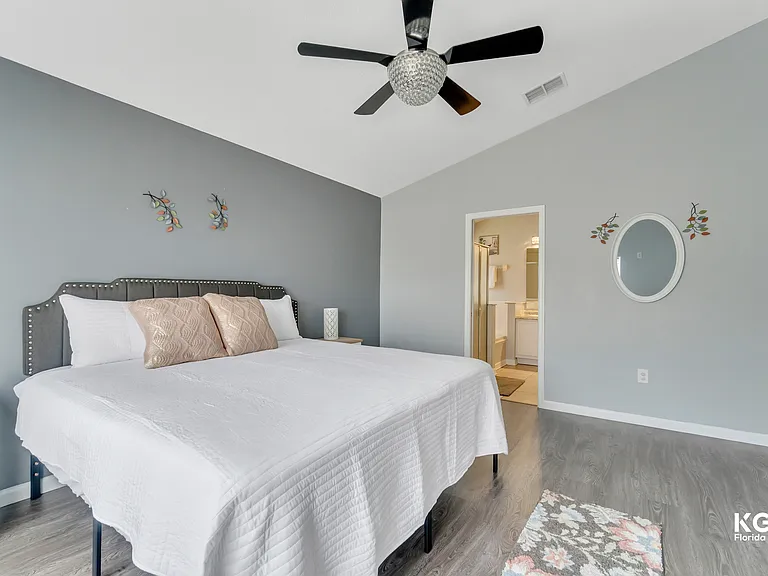 Eagle Pointe S — Photo 8