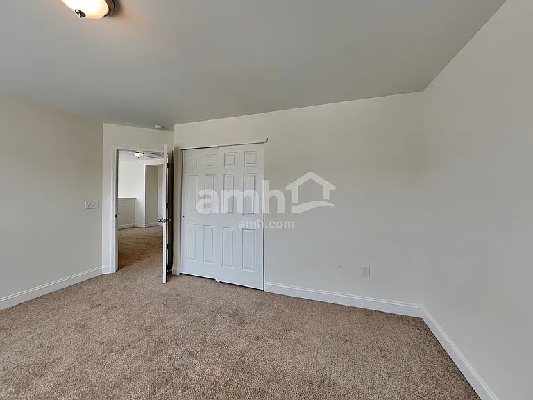 411 Waterlemon Way — Photo 15