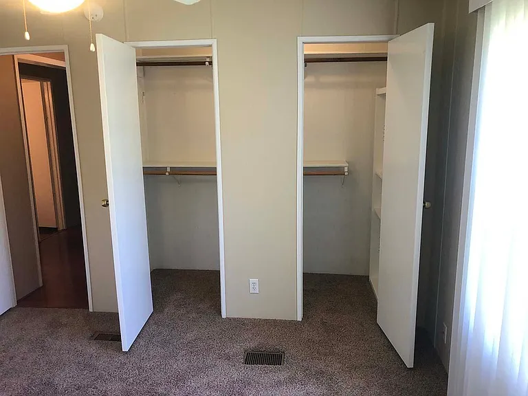 Master Bedroom w/walk-in closet.