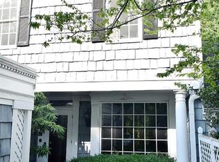 1212 Kent Place Ln, Winston Salem, NC 27104