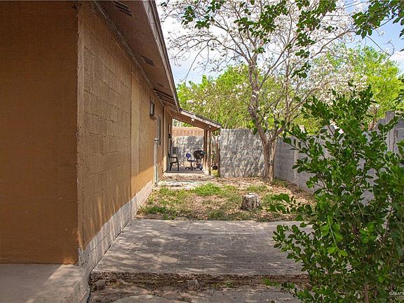 2nd image of 2516 Francisca Ave