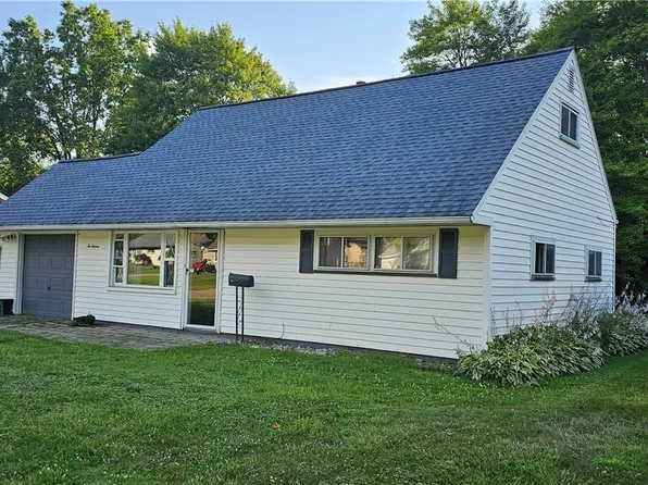 216 Dehoff Dr, Youngstown, OH 44515