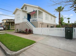 2012 26th St, Galveston, TX 77550