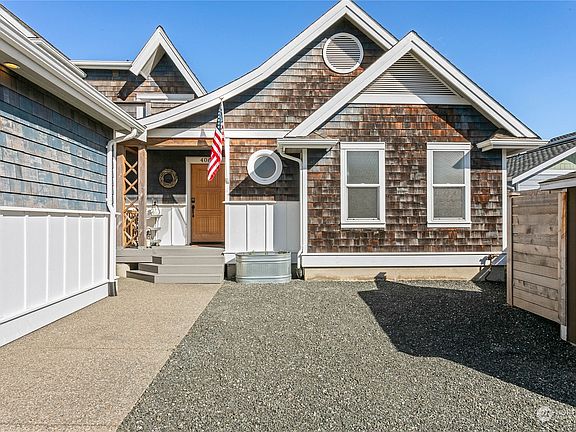 2nd image of 4060 Saltspring Drive