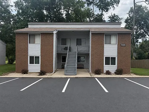 1595 Willow Bend Way #A Photo 1
