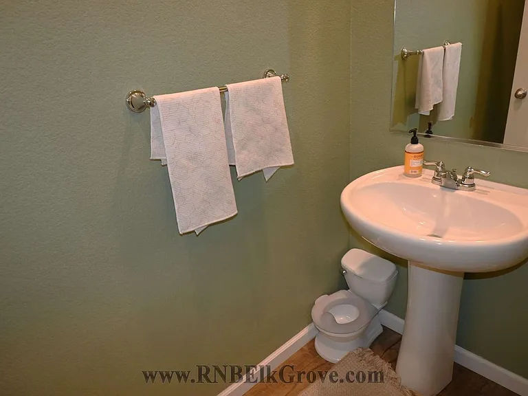 715 Blue Stone Dr — Photo 4