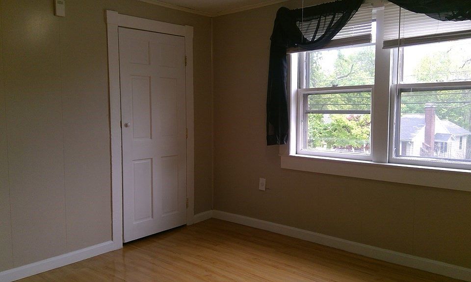 1st image of 150 Pearl St #2
