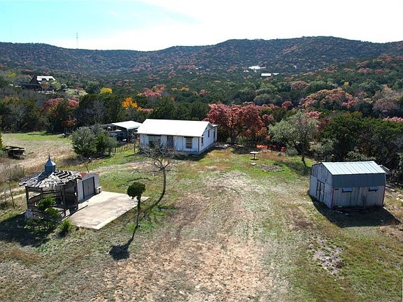 1212 Spring Rd, Pipe Creek, TX 78063 | MLS #528194 | Zillow