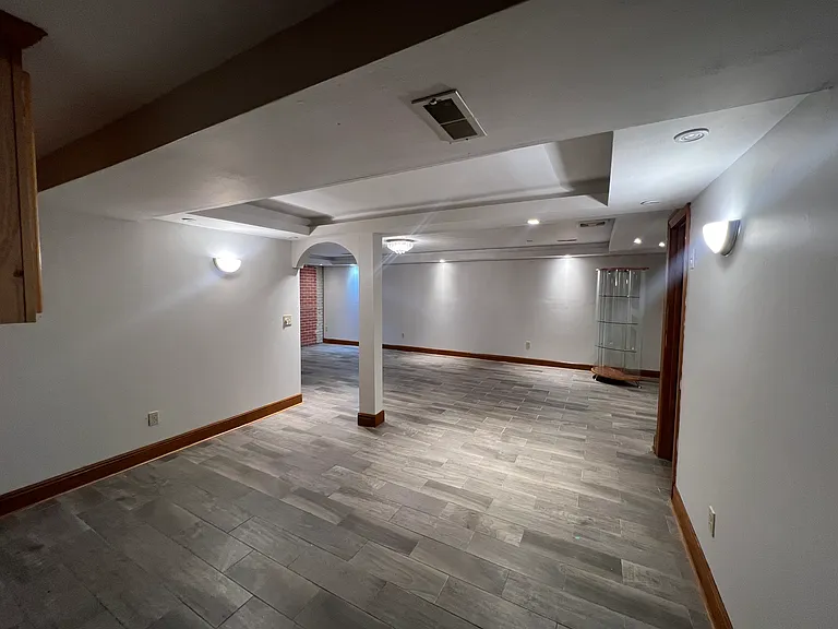 1004 Monarch Dr — Photo 31