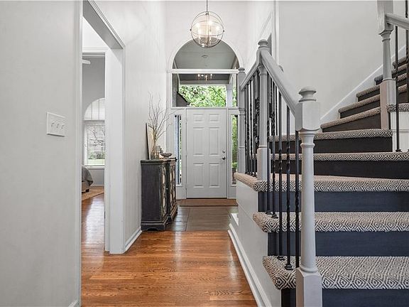 4th image of 2705 W 137th Pl