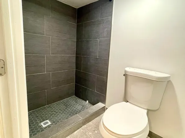 526 42nd Street image 13 of 18