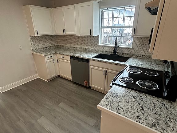 3rd image of 223 Continental Ave