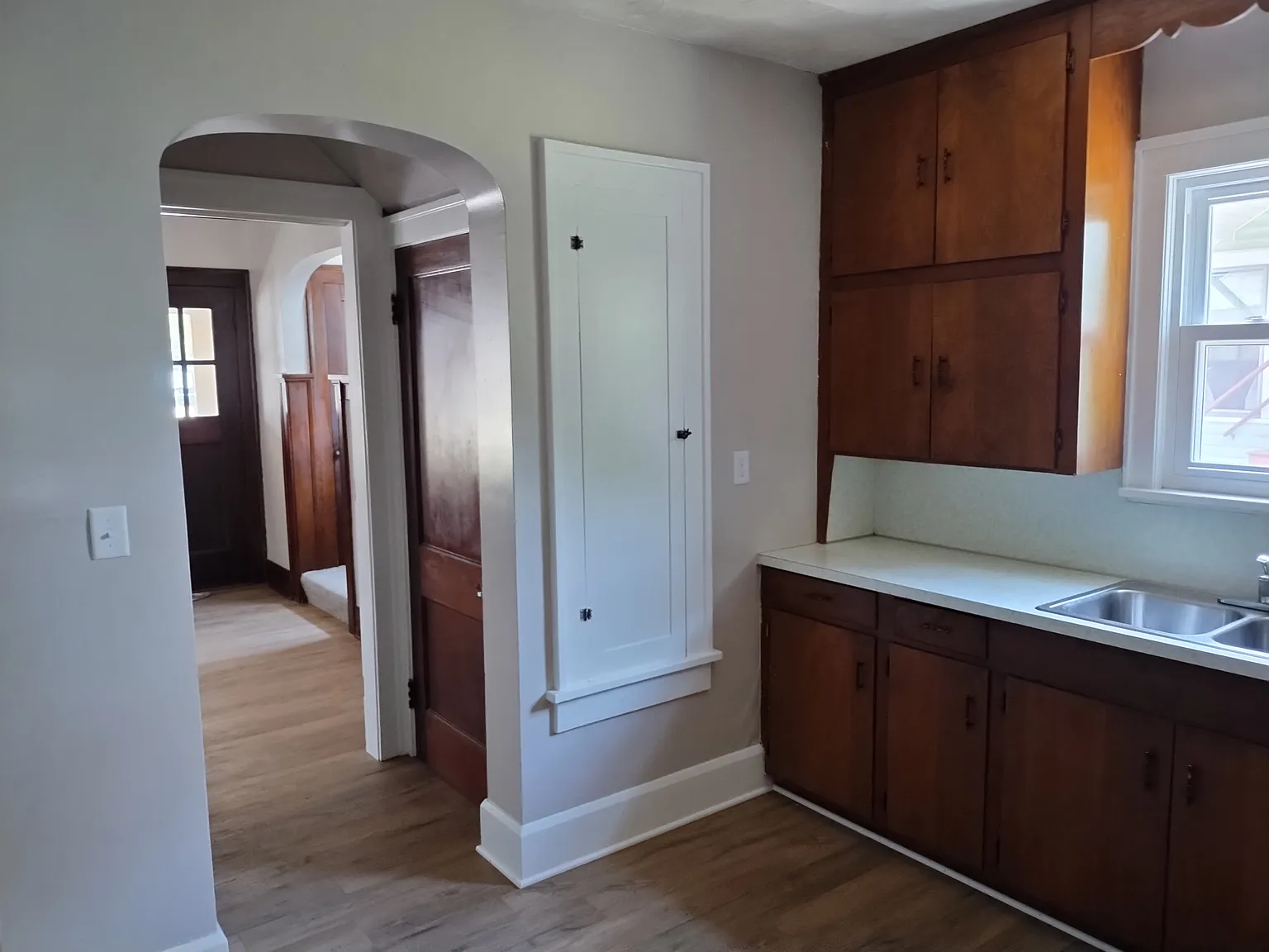 238 E Liberty St — Photo 4