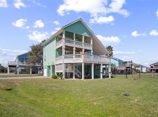 962 Raymond, Crystal Beach, TX 77650