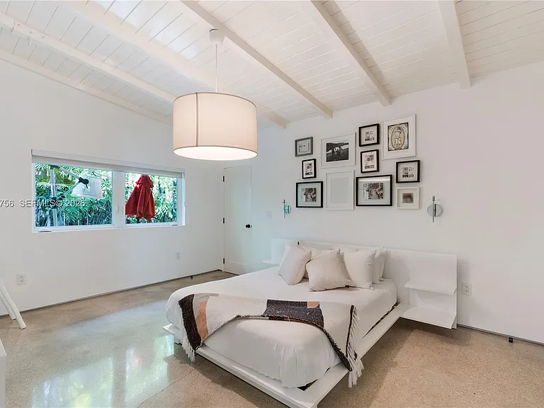 270 Island Dr — Photo 9