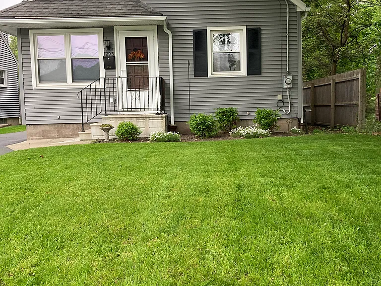 295 Penhurst Rd #295 — Photo 1