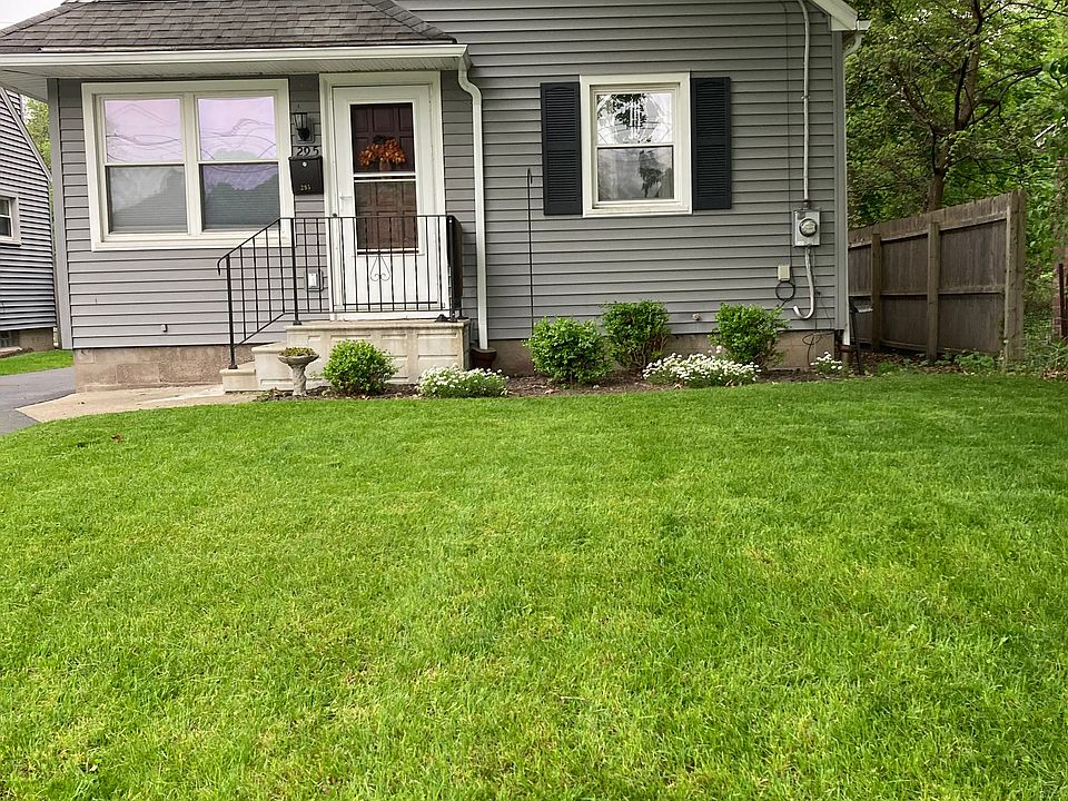 1st image of 295 Penhurst Rd #295