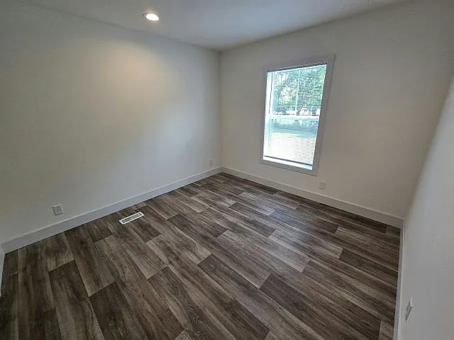 152 Terri Ln #187 — Photo 9