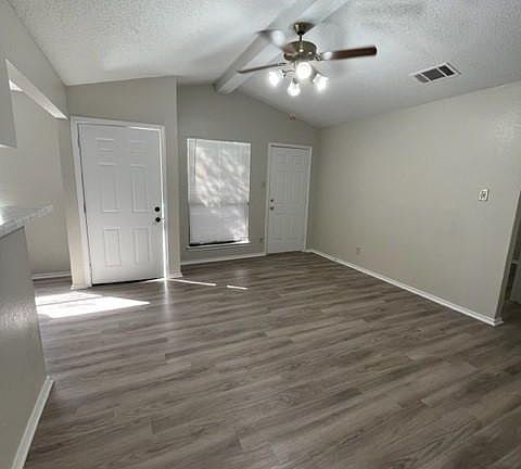 3rd image of 501 Cutty Trl APT A