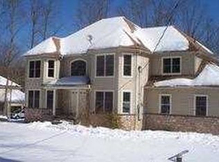 114 Bernadine Rd, East Stroudsburg, PA 18302