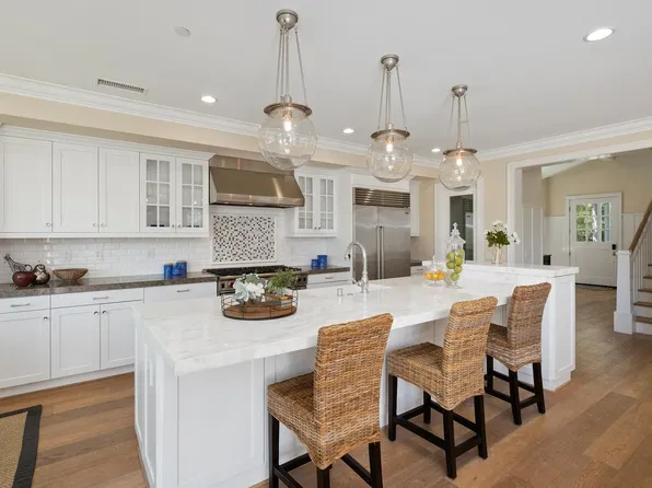 4 Summer House Ln, Newport Beach, CA 92660