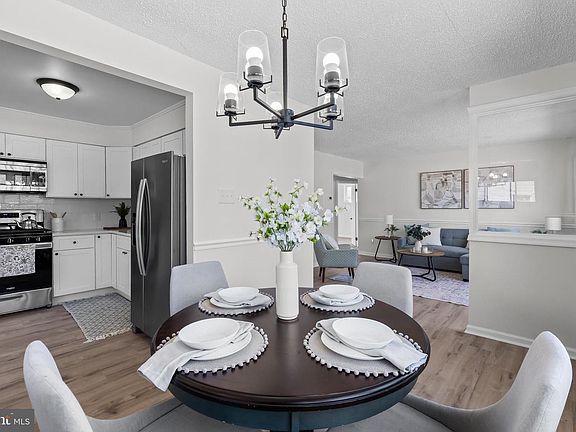 3rd image of 605 Tait Rd