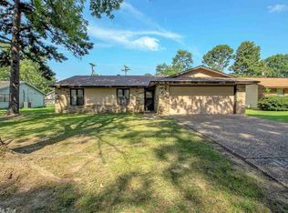 164 Meadowick Dr, Jacksonville, AR 72076