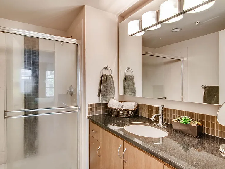 15209 NE 81st Way #105 — Photo 15