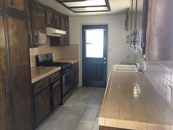 5th image of 1118 Greenhedge St