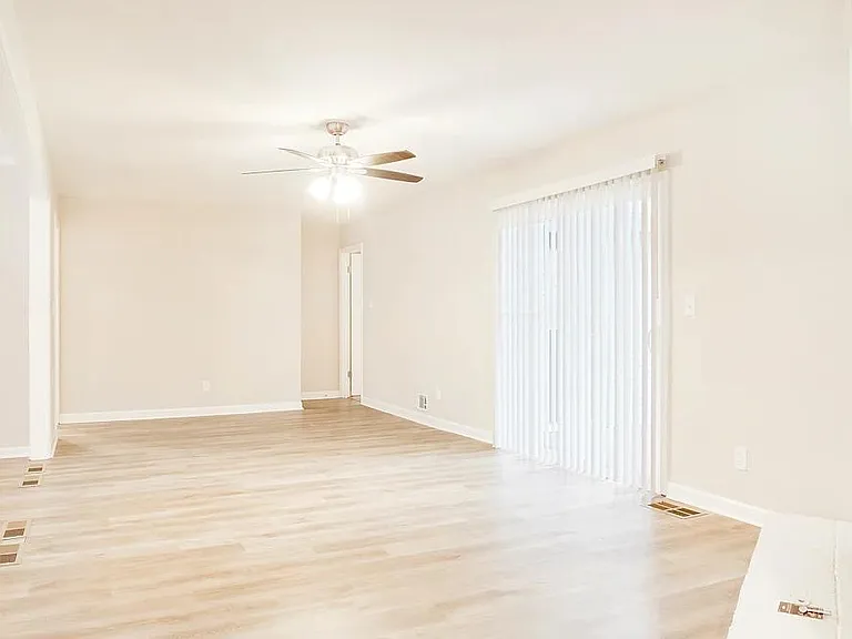 3613 Warbler Dr — Photo 3