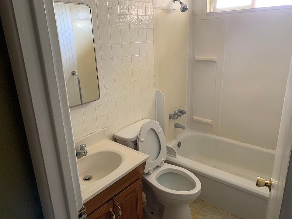 1st image of 764 S Fairbanks Dr