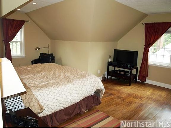 5th image of 6812 Harriet Ave S