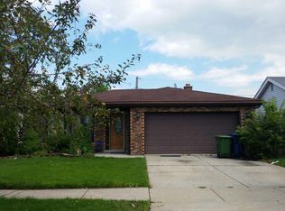 8825 S Austin Ave, Oak Lawn, IL 60453
