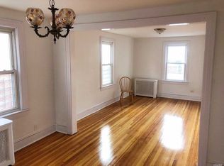 6131 156th St #2, Flushing, NY 11367