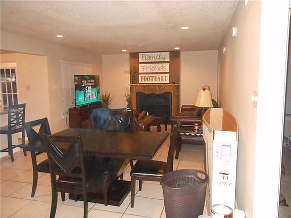 2nd image of 1500 W Esplanade Ave APT 8D