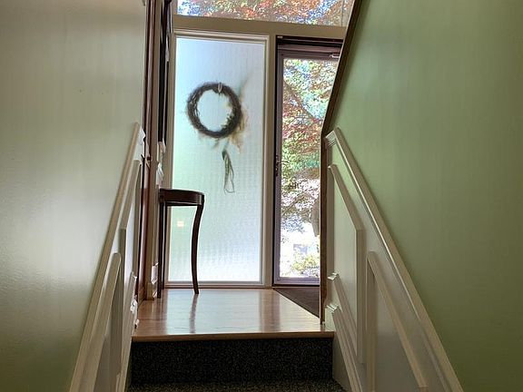 2nd image of 11 Farsta Ct