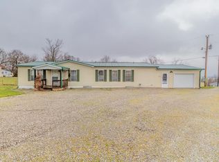 218 N Commercial St, Conway, MO 65632
