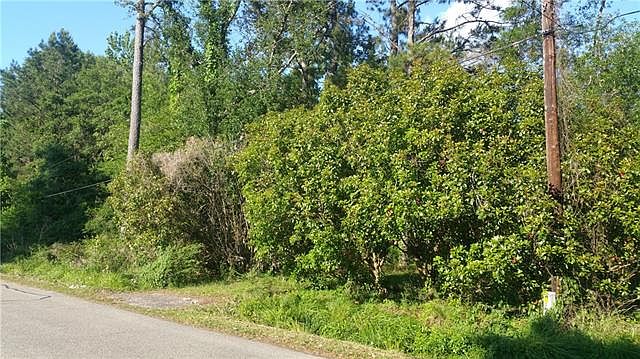 1st image of 5 Helen Dr