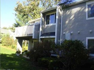 27 Hilltop Dr, Weatogue, CT 06089