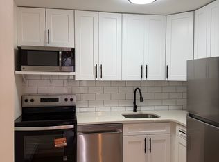 11 Jefferson St #2B, Schenectady, NY 12305