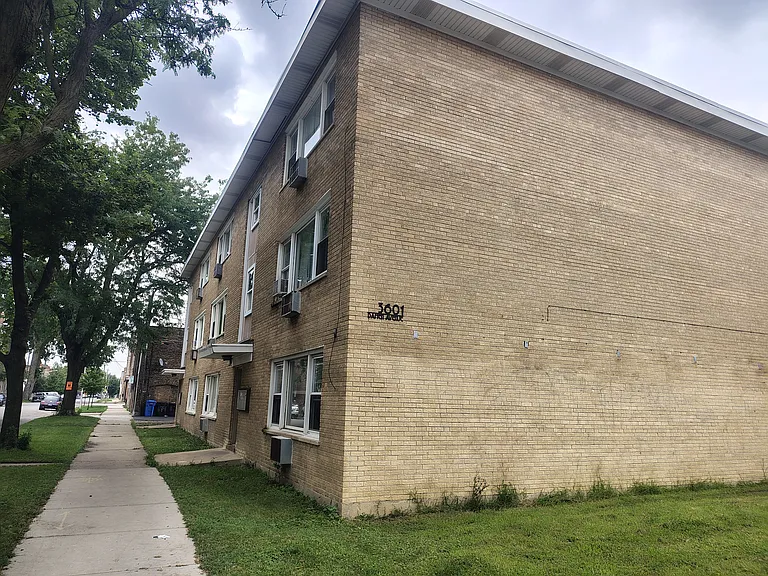 3601 S Damen Ave #3B — Photo 12