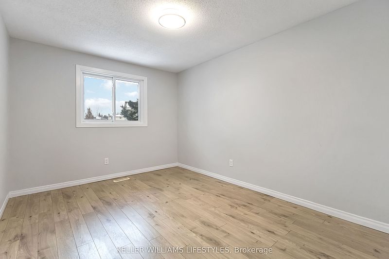 London Townhouse for rent - 3 Bedrooms — photo 17