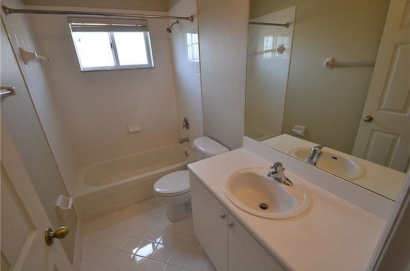 2nd image of 9411 SW 227th Ln