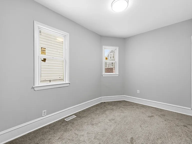 1930 Coltman Rd #2 — Photo 20