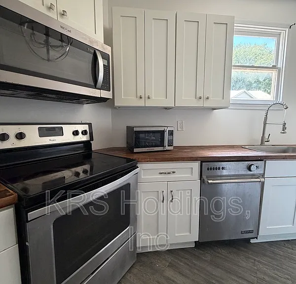 1701 Grace St — Photo 8