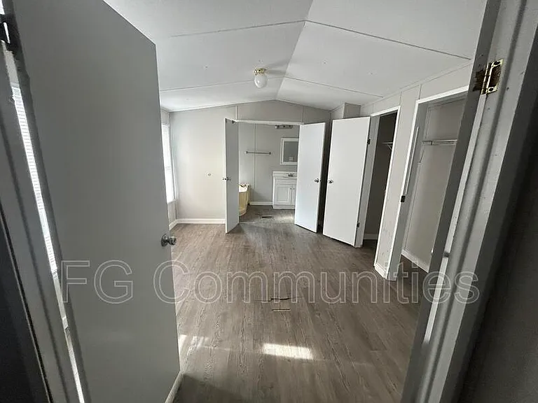 188 Golden Oaks Ln — Photo 11
