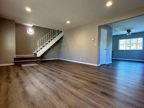 3rd image of 425 Don Seville Ct