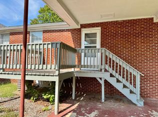 1527 Madison St APT B, Clarksville, TN 37040